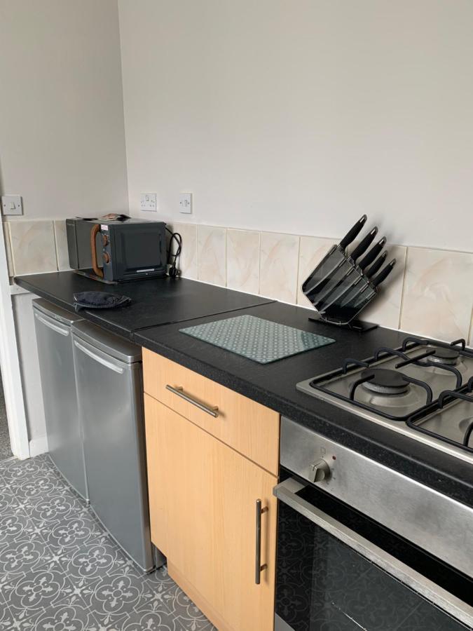 The Greens Apartment Farnworth エクステリア 写真