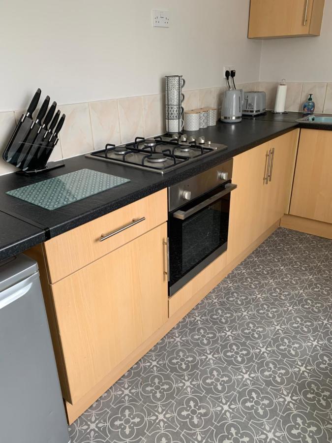 The Greens Apartment Farnworth エクステリア 写真